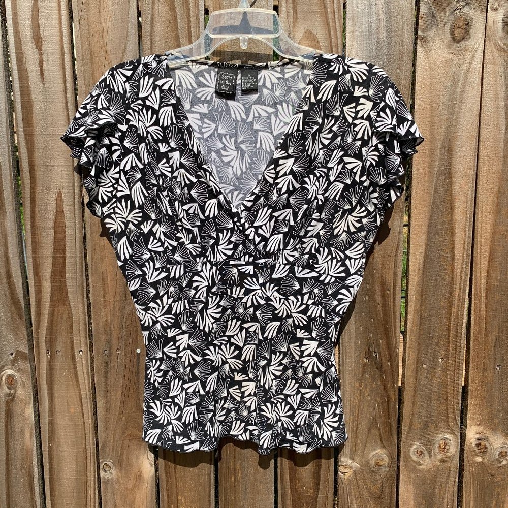 Suzy in the City Short Sleeve Top - Small